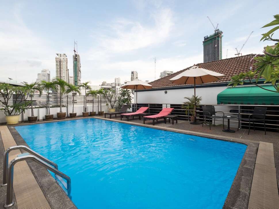 Ein Foto Admiral Suites Bangkok