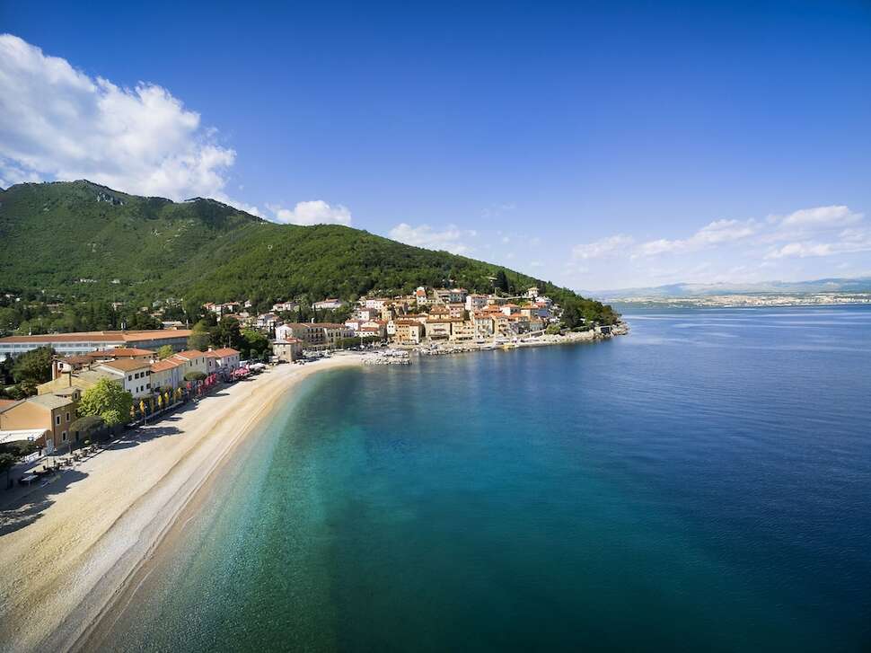 Ein Foto vom Strand beim Hotel Marina
