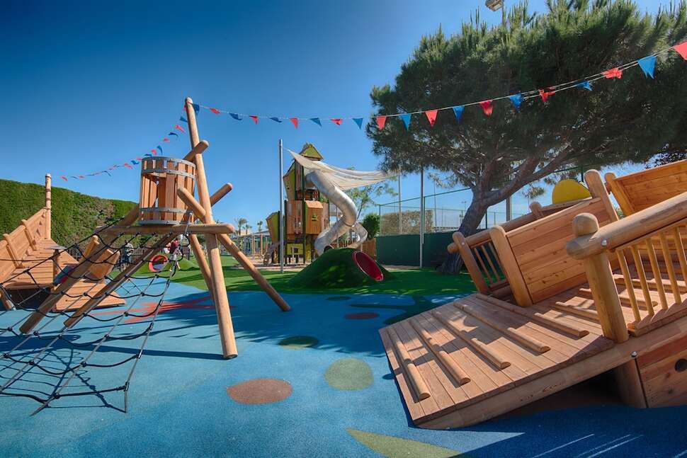 Een foto van Neptune Luxury Resort