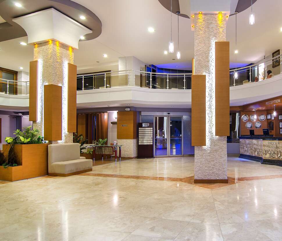 Een foto van het interieur van Garden of Sun Hotel