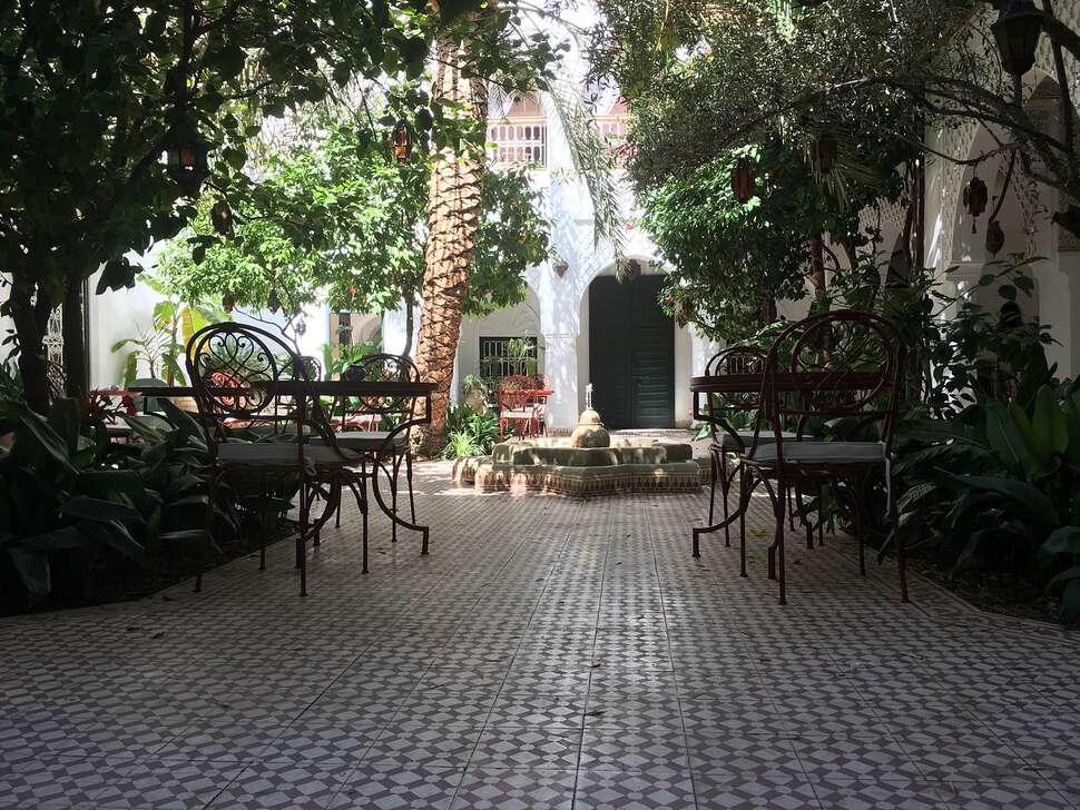 Een foto van het terras bij Riad Ifoulki