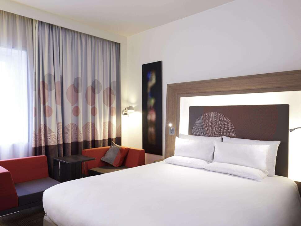 Een foto van Novotel London West