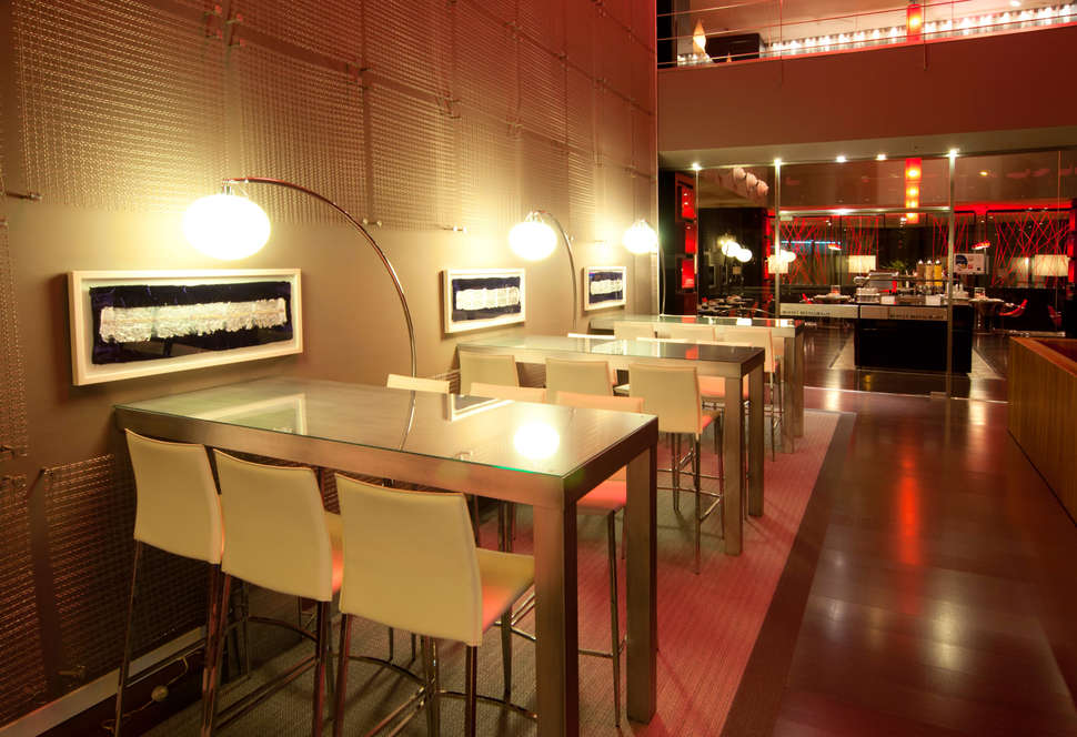 Een foto van het interieur van Hotel Barcelona Condal Mar Affiliated by Melia