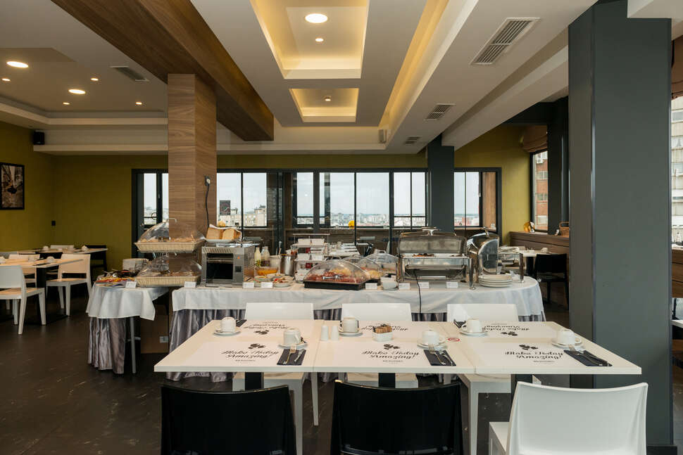 Een foto van de faciliteiten bij 88 Rooms Hotel