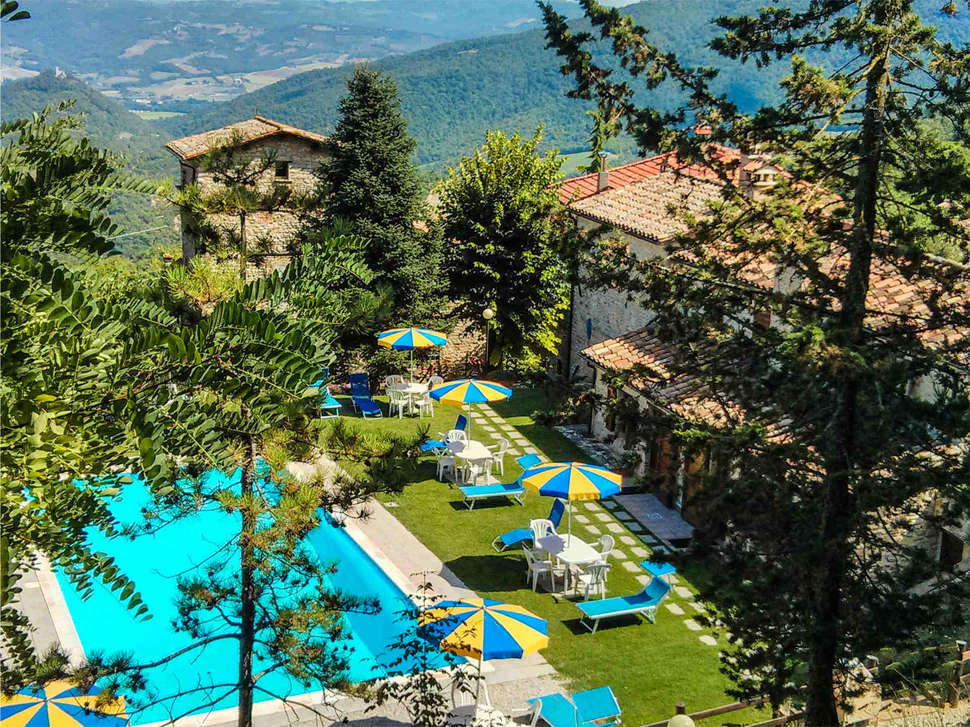 Een foto van het zwembad bij Agrituristica Monte Acuto