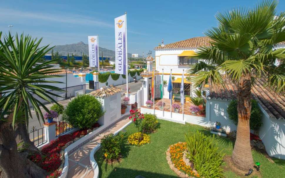 Een foto van de buitenkant van Globales Pueblo Andaluz
