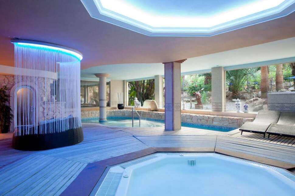 Een foto van het zwembad bij Hotel Lago Garden Suites & Spa