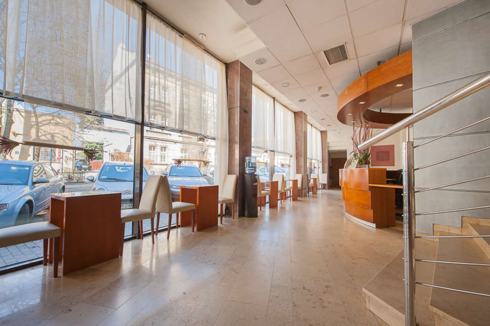 Een foto van het interieur van Hotel Alexander