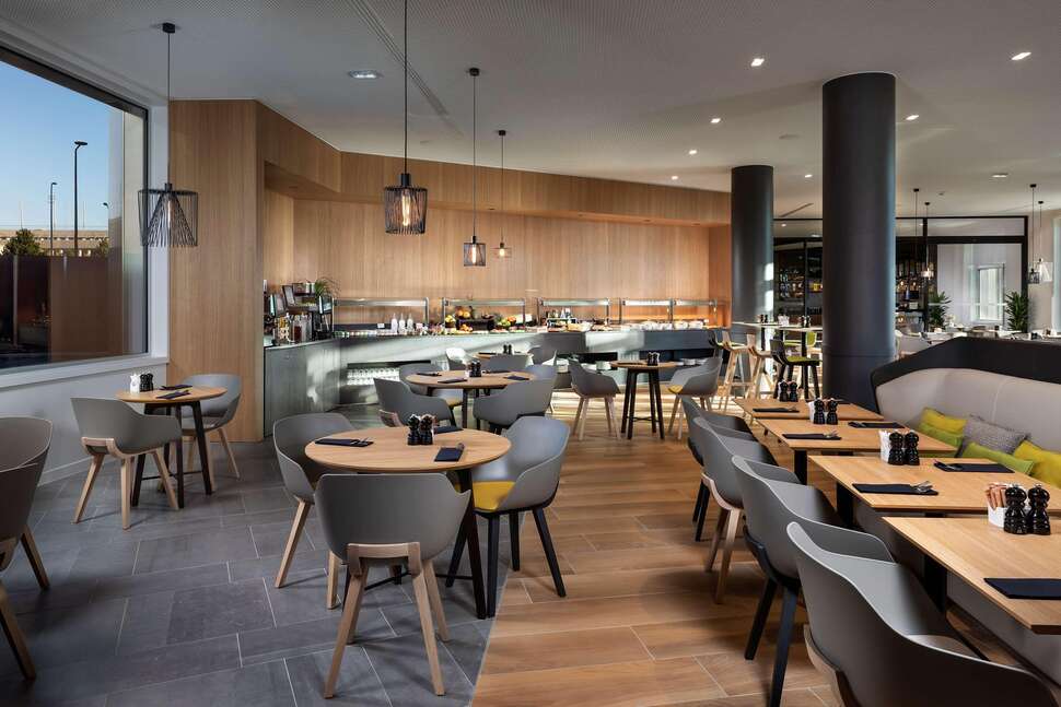 Ein Foto Innside by Melia Paris Charles de Gaulle Airport