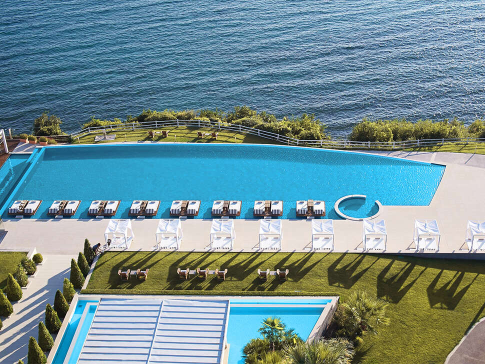 Een foto van het zwembad bij Cavo Olympo Luxury Hotel & Spa