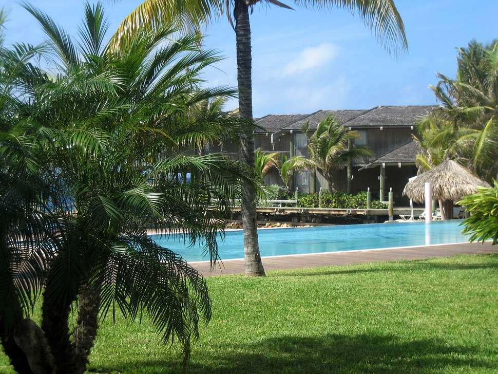 Een foto van het zwembad bij Avila Beach Hotel