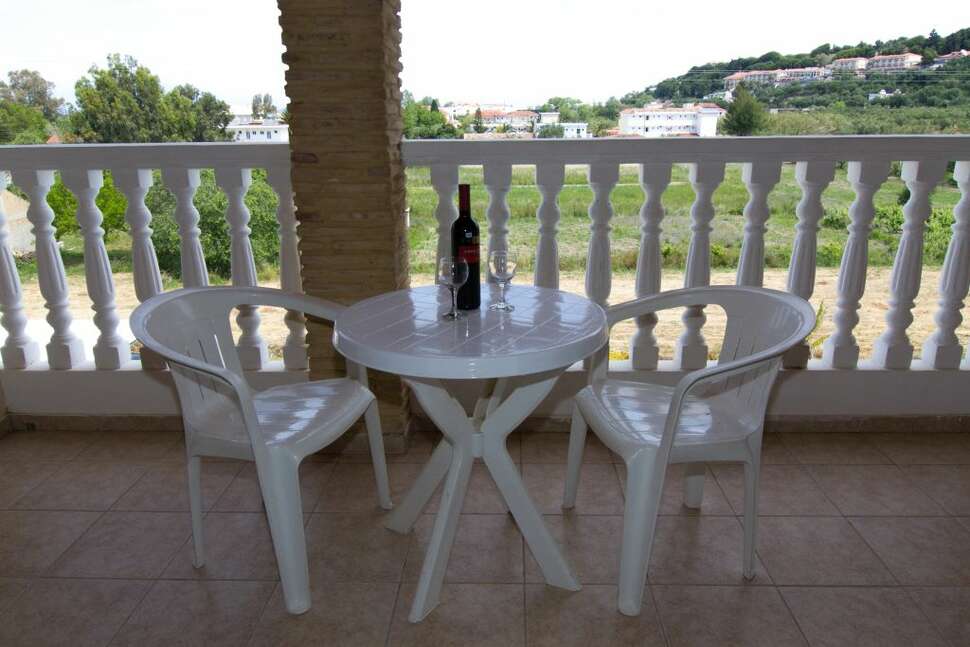 Ein Foto von der Terrasse im Sandy Maria Hotel