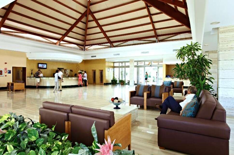 Een foto van Hotel Zafiro Cala Mesquida