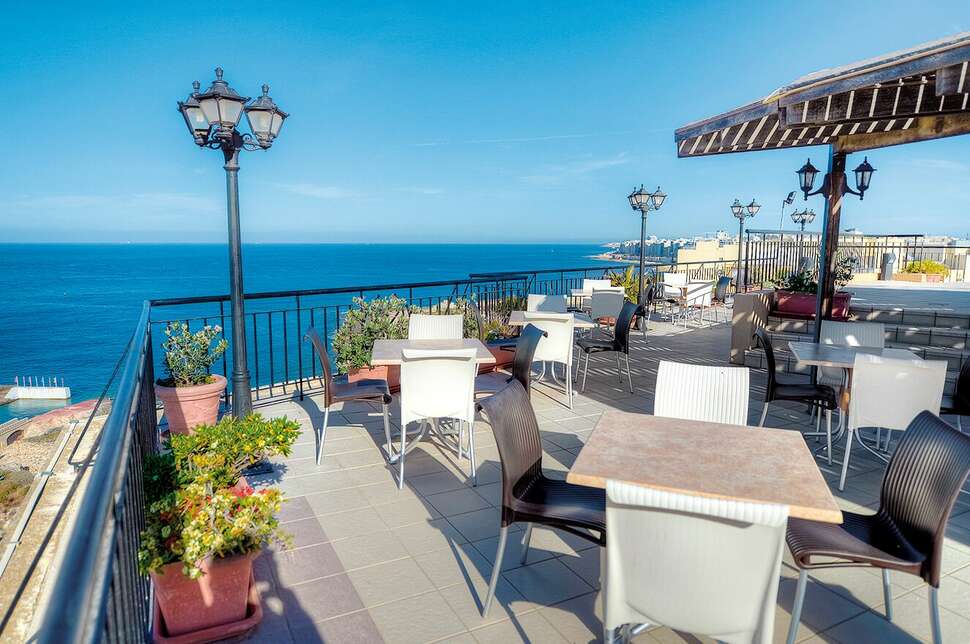 Ein Foto Golden Tulip Vivaldi Hotel