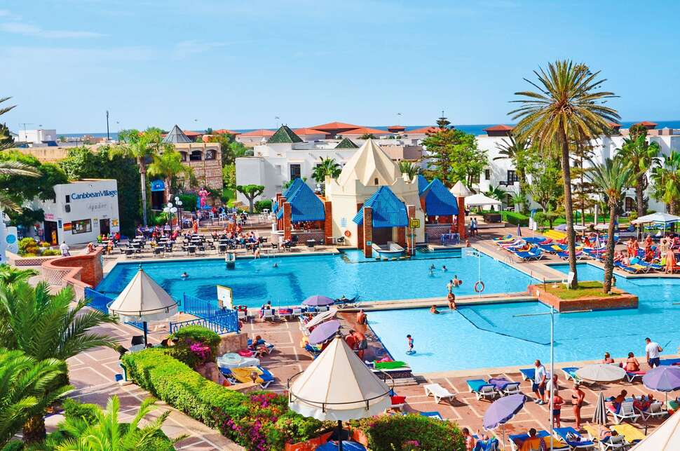 Een foto van het zwembad bij Caribbean Village Agador
