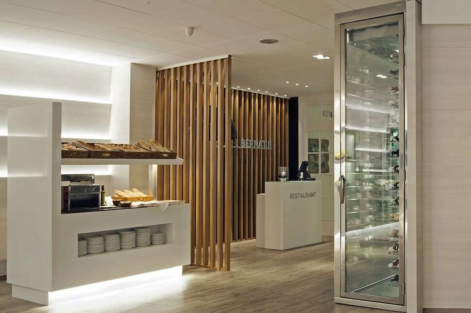 Een foto van het interieur van Hotel Bernat II