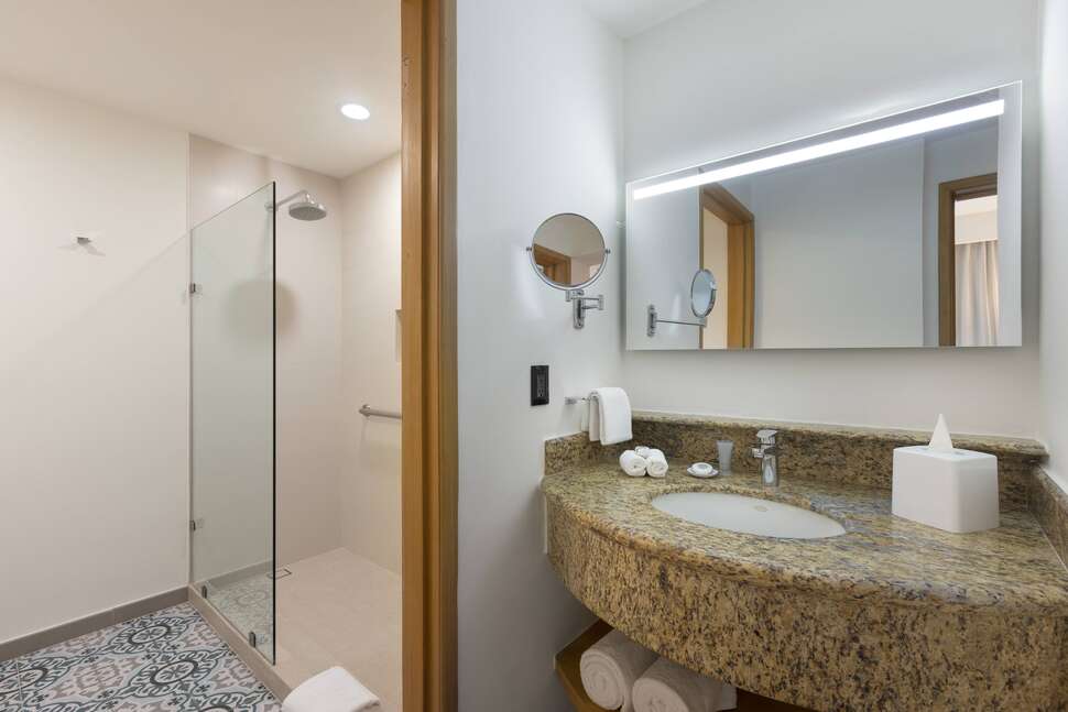 Ein Foto Courtyard by Marriott Cancun Airport