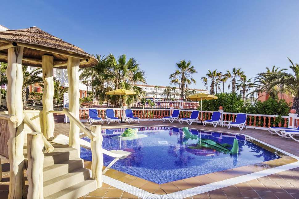Een foto van het zwembad bij Globales Costa Tropical