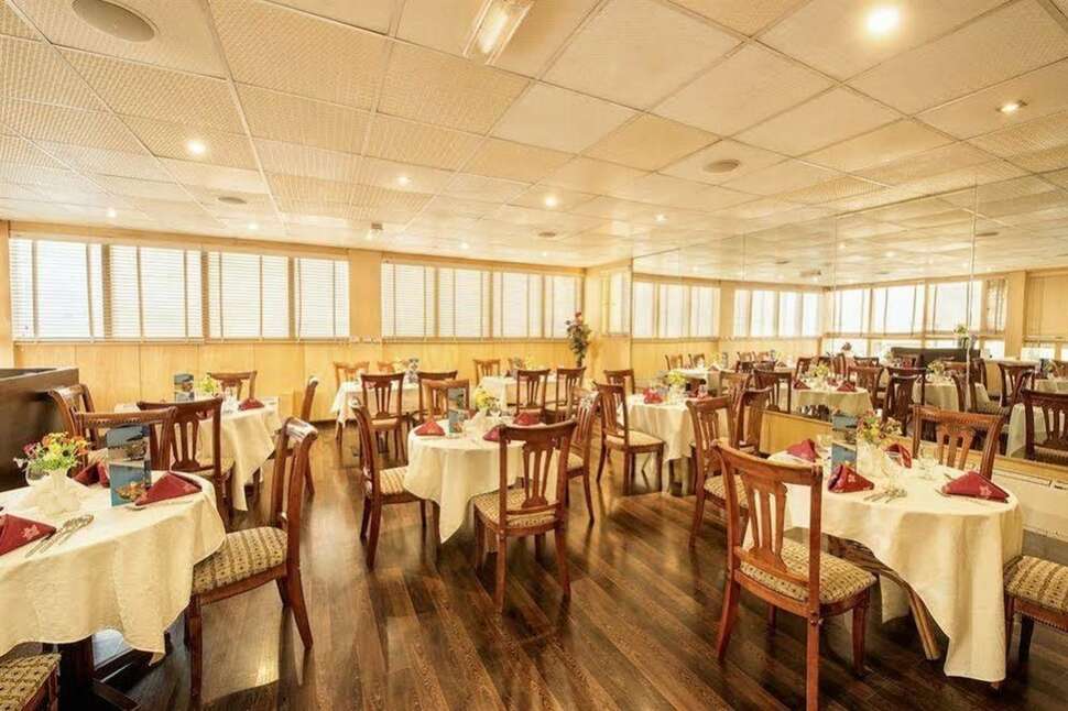 Een foto van de faciliteiten bij Grand Central Hotel Dubai
