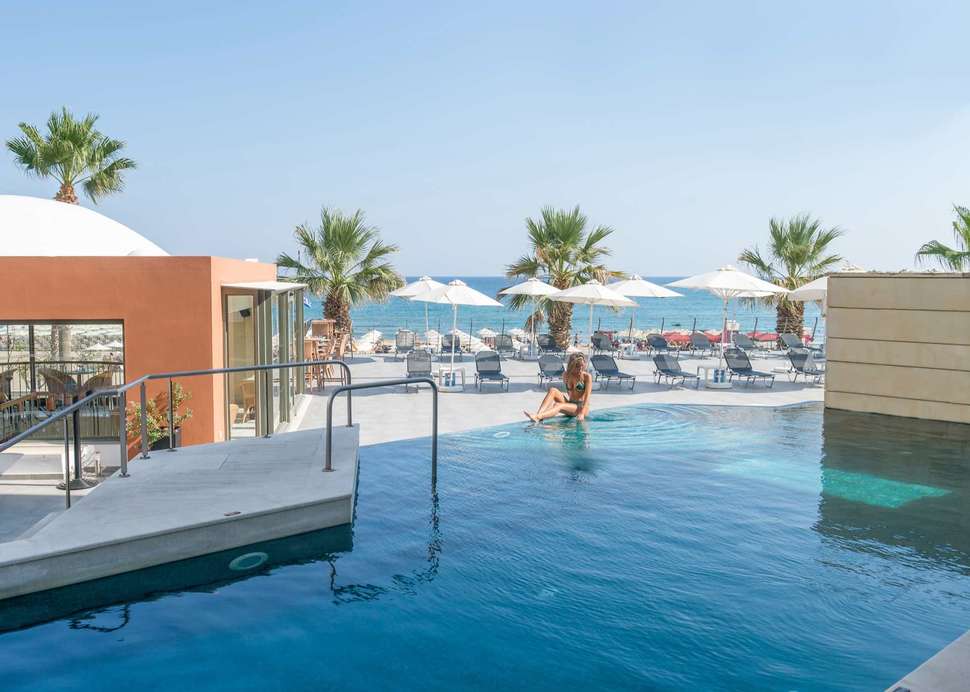 Ein Foto vom Pool im Aquila Porto Rethymnon