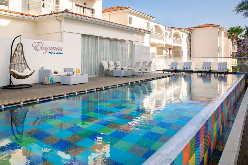 Ein Foto vom Pool im The King Jason Paphos