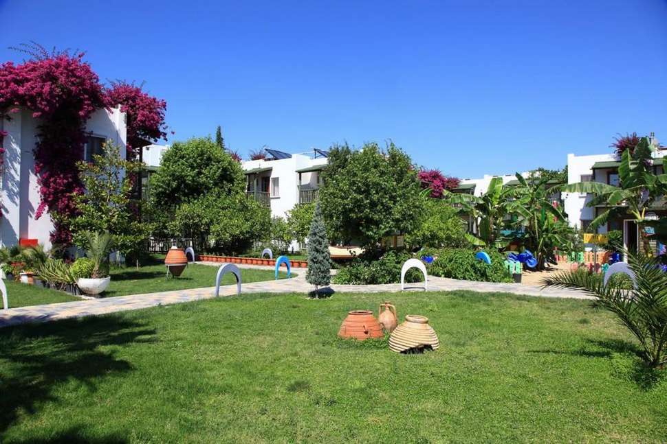 Een foto van het terras bij Parkim Ayaz Hotel