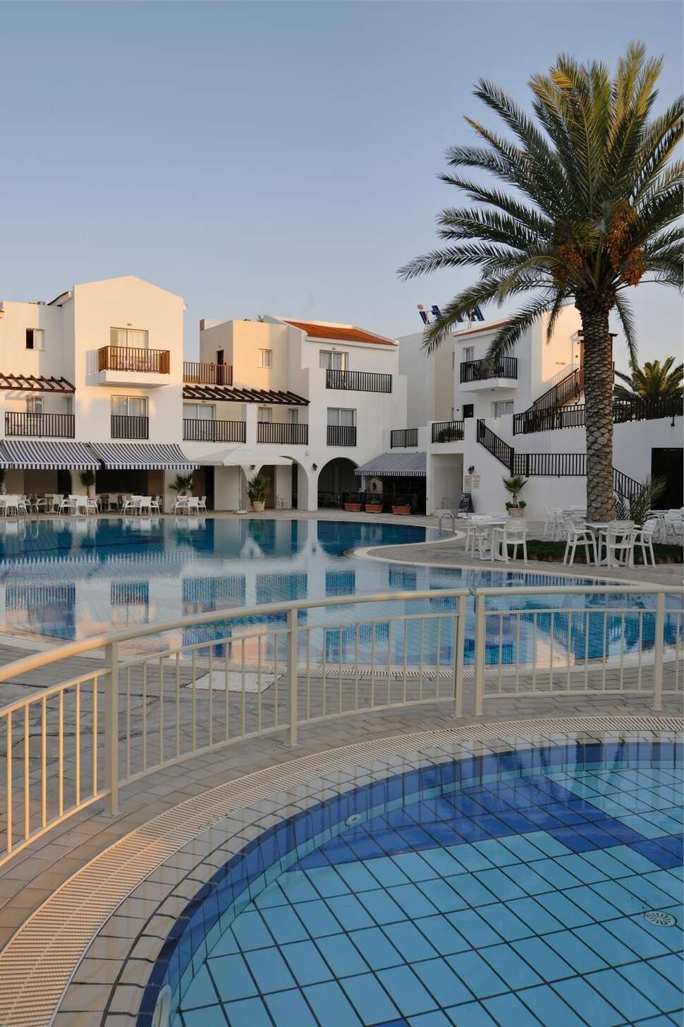 Ein Foto Akti Beach Village Resort