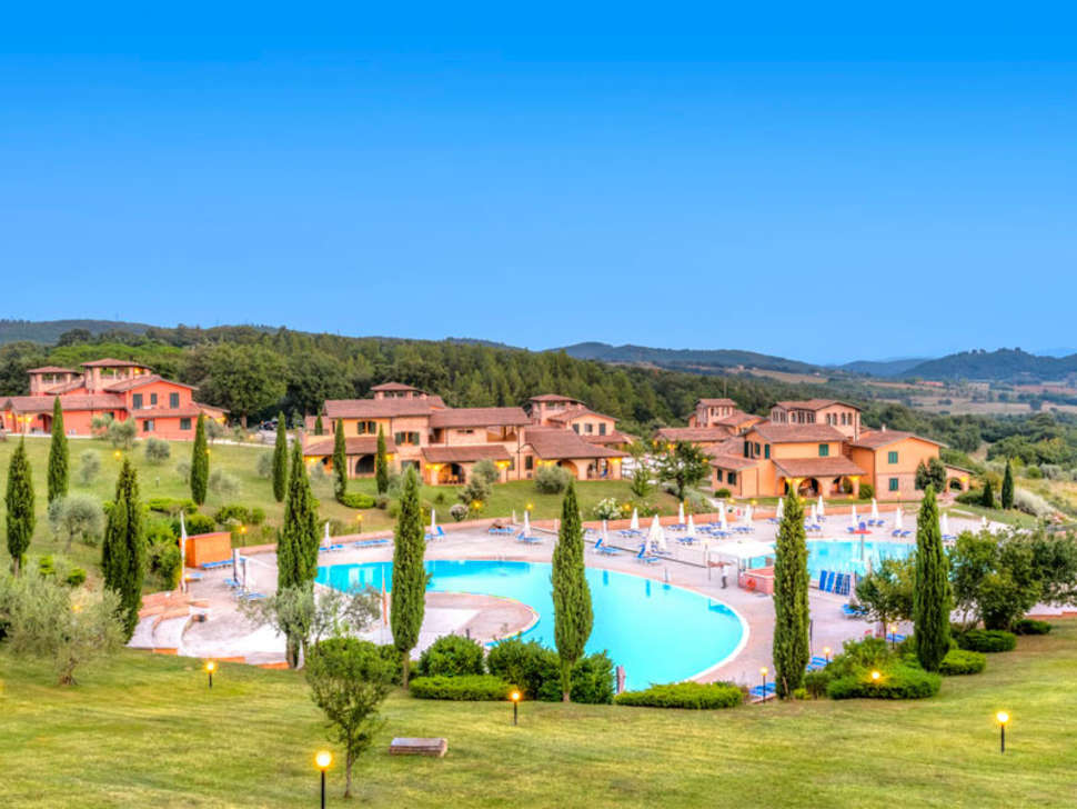 Een foto van het zwembad bij Pian Dei Mucini Resort