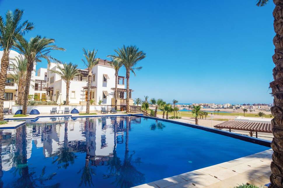Een foto van het zwembad bij Ancient Sands Golf Resort & Residences