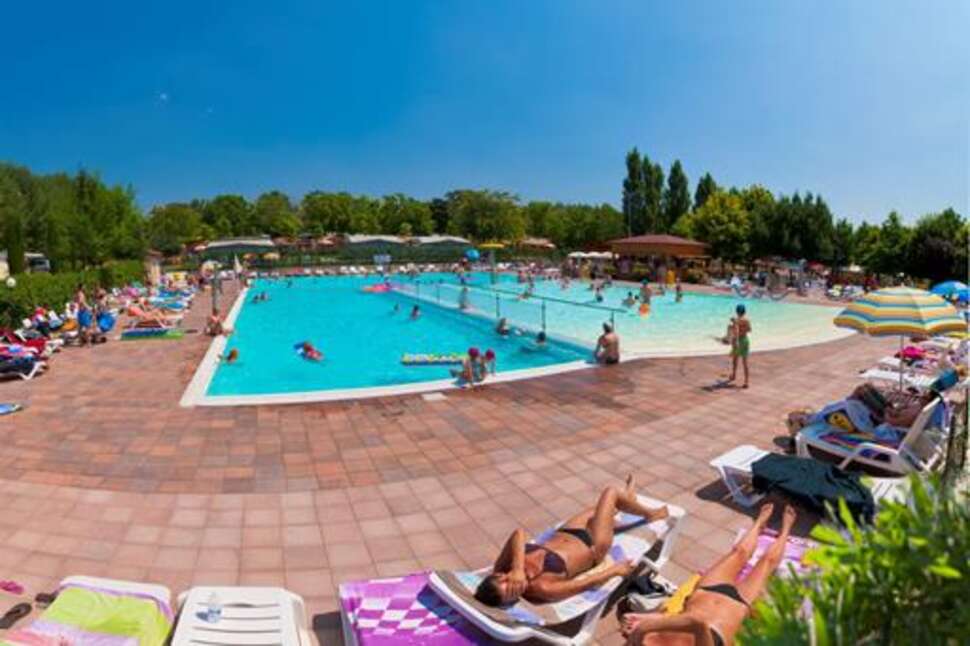 Een foto van het zwembad bij Eurocamping Pacengo
