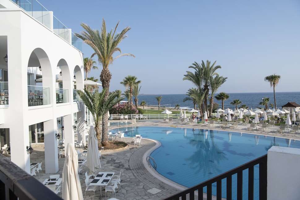 Ein Foto vom Pool im Akti Beach Village Resort