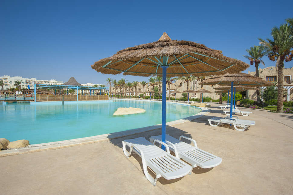 Ein Foto Royal Lagoons Resort & Aqua Park