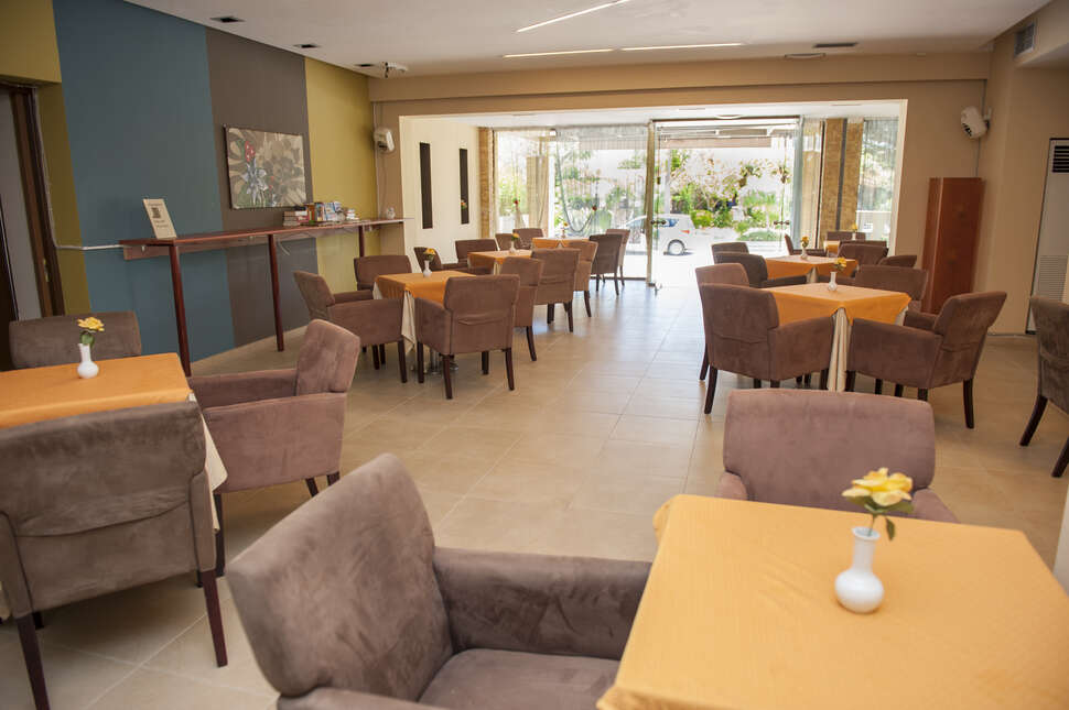 Ein Foto von den Einrichtungen im Heleni Beach Hotel
