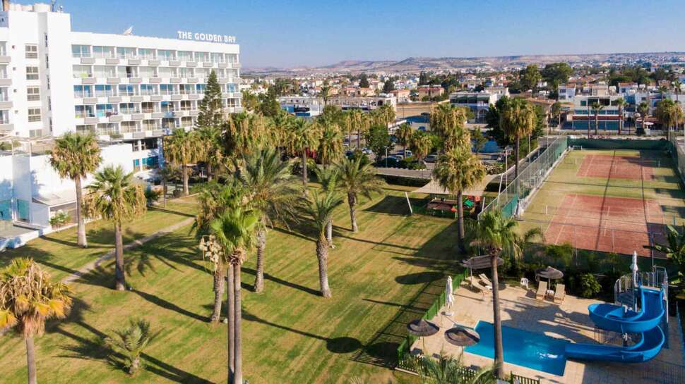 Ein Foto The Golden Bay Beach Hotel