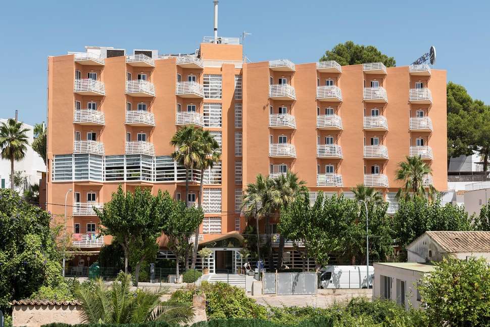 Een foto van de buitenkant van Allsun Hotel Vera Beach