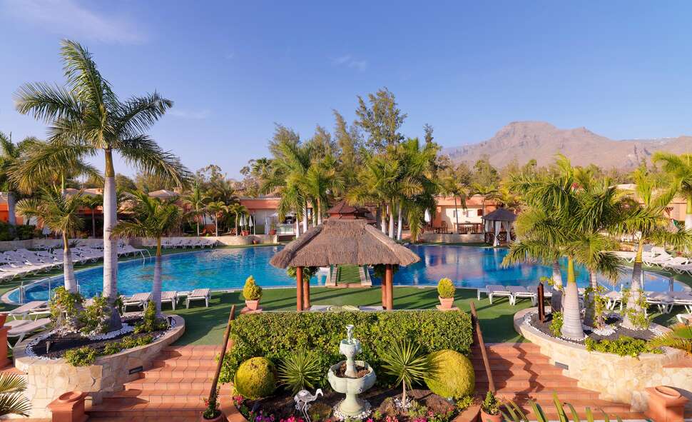 Ein Foto vom Pool im Green Garden Resort