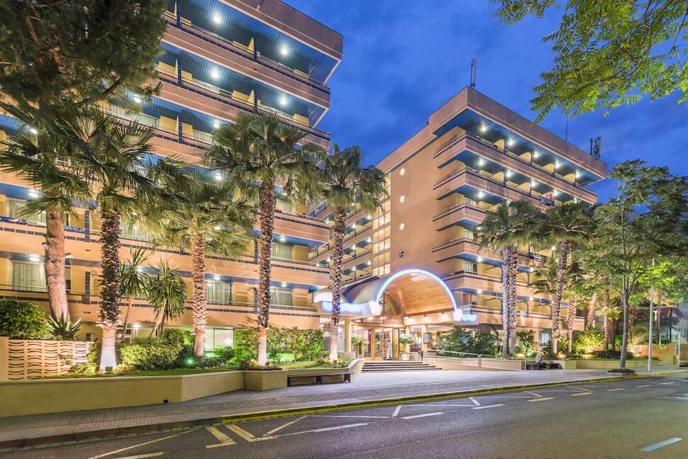 Ein Foto von der Außenansicht des 4R Hotel Playa Park