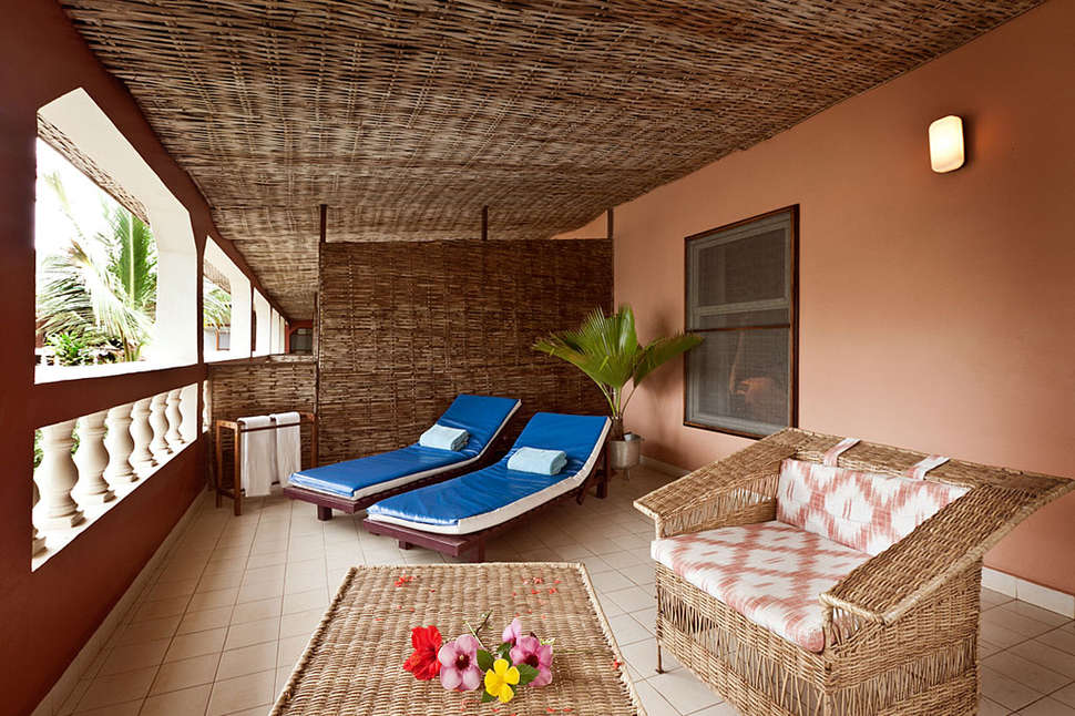 Een foto van het terras bij Ngala Lodge