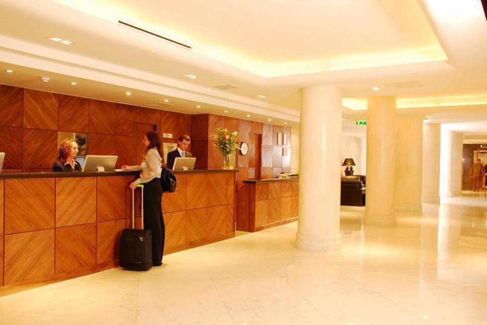 Een foto van The Academy Plaza Hotel