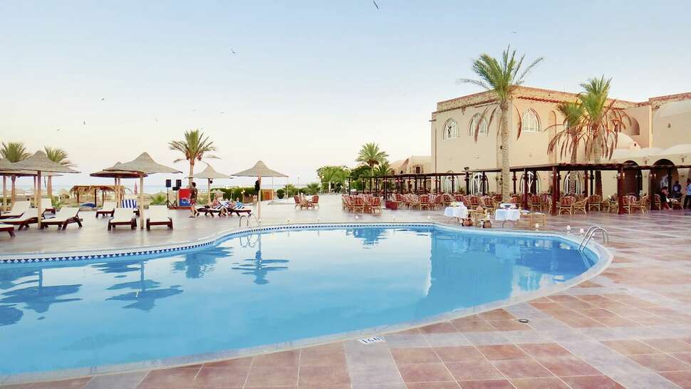 Een foto van het zwembad bij Shams Alam Beach Resort