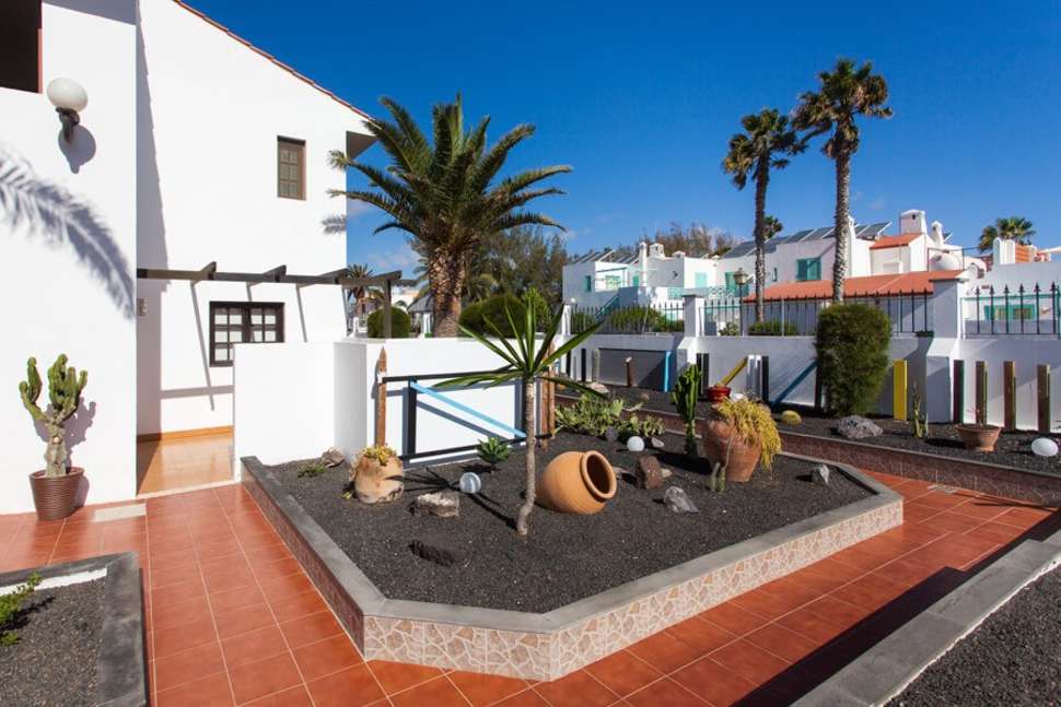 Een foto van de buitenkant van Appartementen Villa Florida