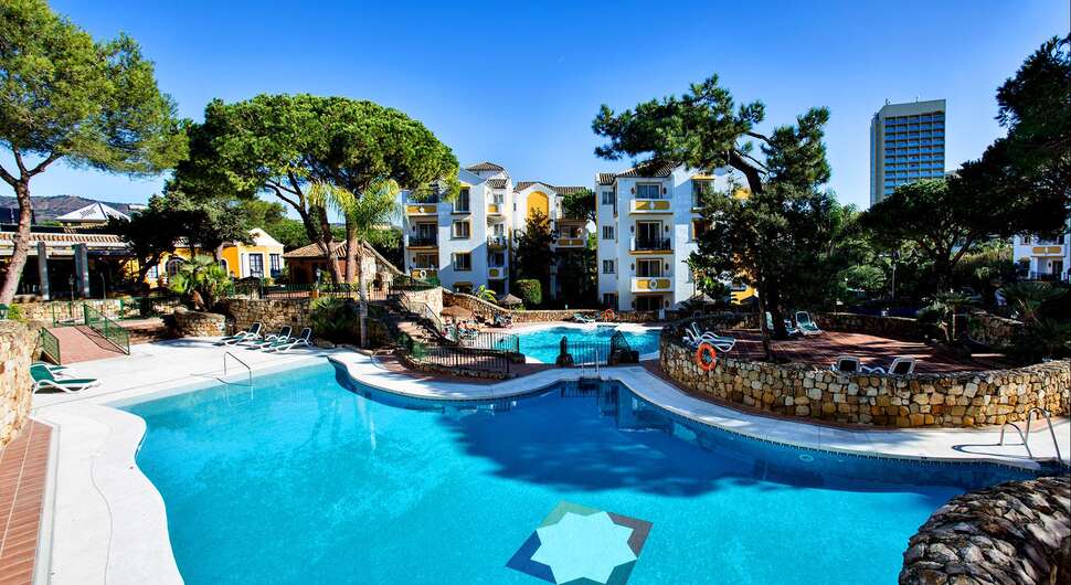 Een foto van het zwembad bij Ona Alanda Club Marbella
