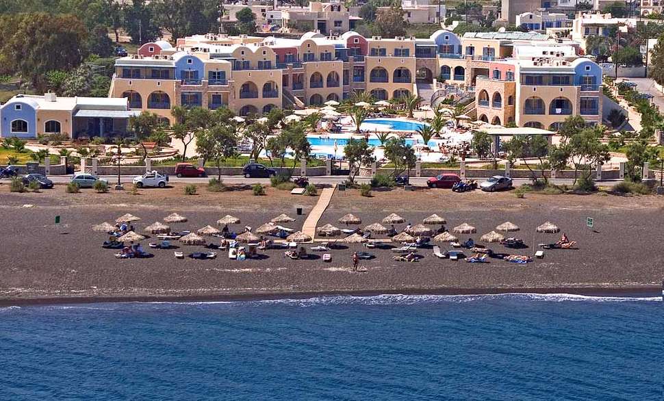 Een foto van het zwembad bij Santo Miramare Resort