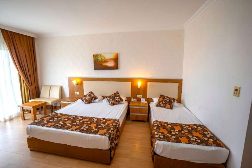 Ein Foto Hotel Cenger Beach Resort & Spa