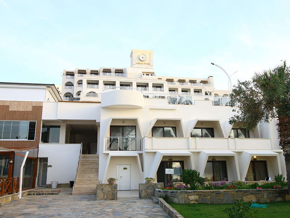 Een foto van Azka Otel