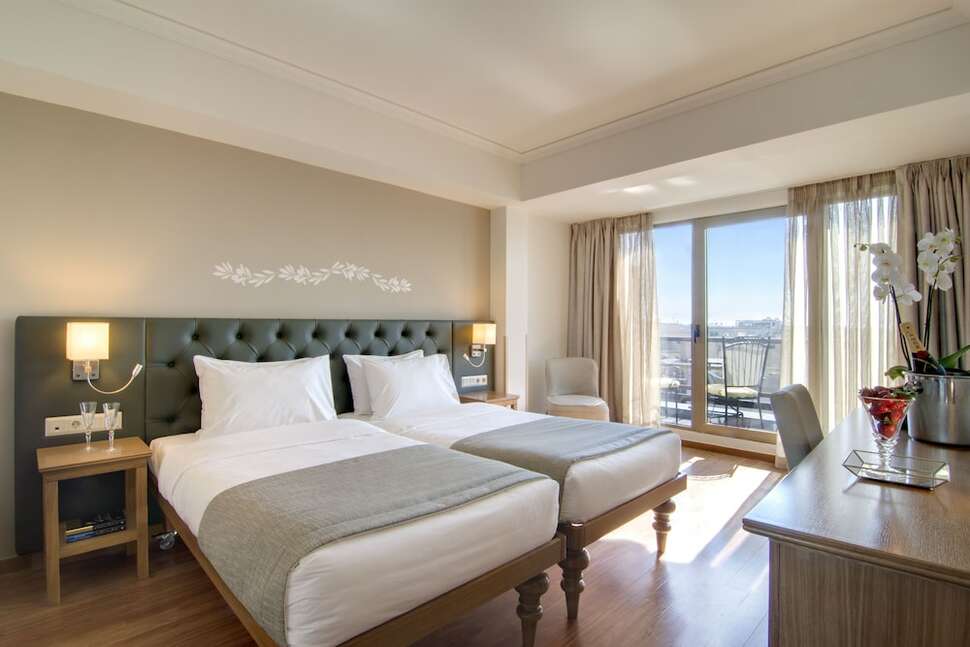 Ein Foto Titania Hotel