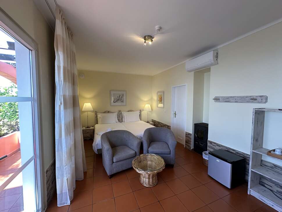 Ein Foto Inn & Art Hotel