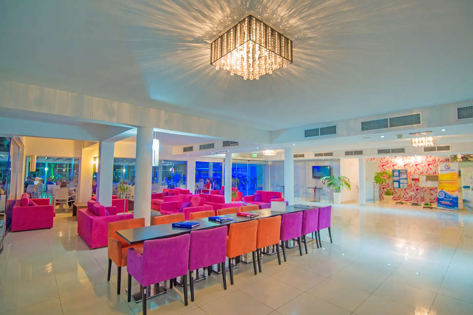 Ein Foto vom Innenbereich im Marlita Beach Hotel Apartments