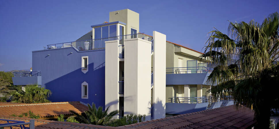 Ein Foto von der Außenansicht des Best Western Plus Santa Maria