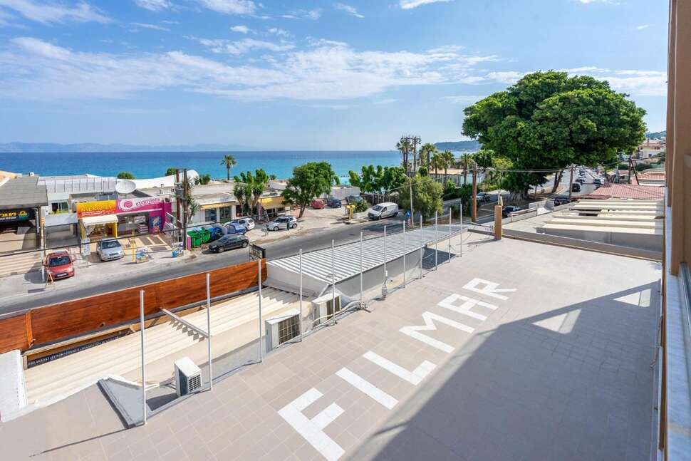 Ein Foto von der Außenansicht des Filmar Hotel
